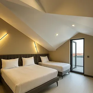 *** Hotel Park & Private Transportation Istanbul Airport-by Loft Turquía